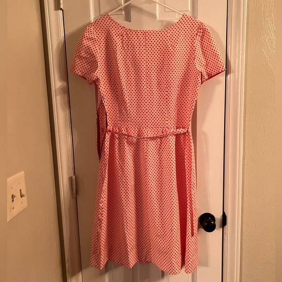 Vintage Unlined Red and White Dress with darts and tie belt - Picture 2 of 3